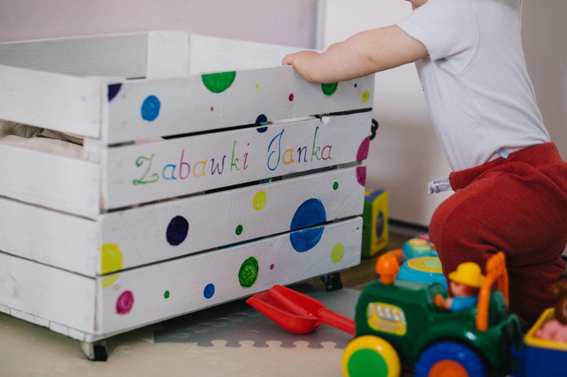 Kutija za igračke na kolicima
